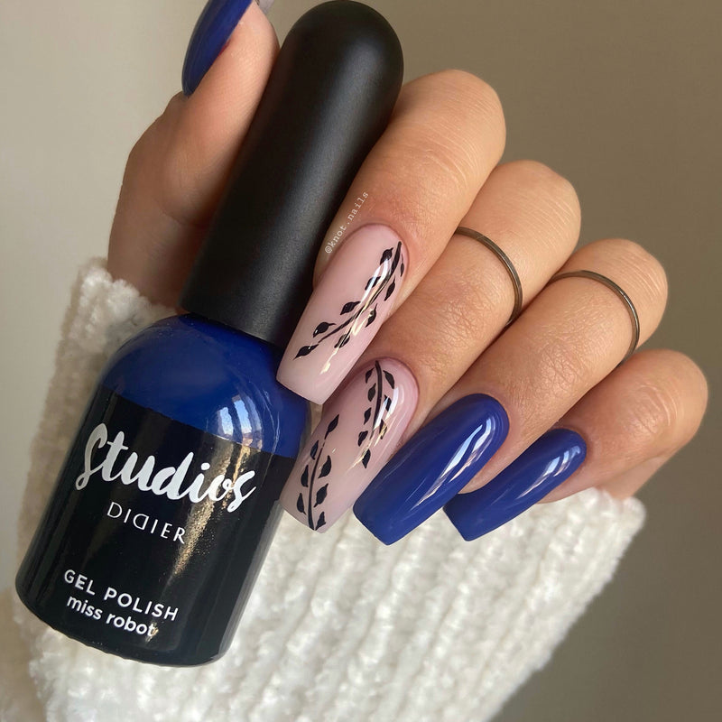 Gel polish Studios, miss robot, 8ml