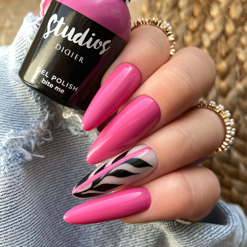 Gel polish Studios, bite me, 8ml