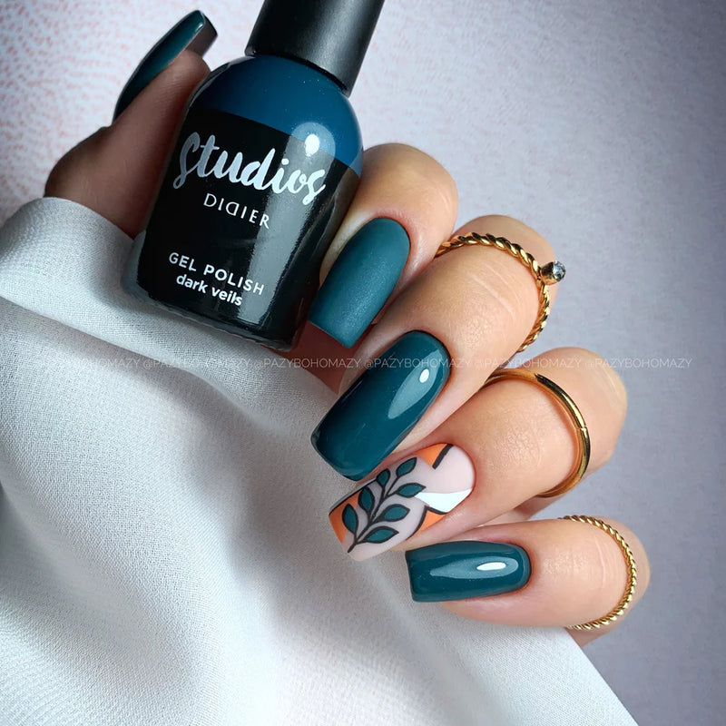 Gel polish Studios, Dark Veils, 8ml